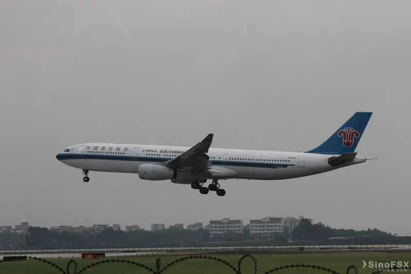 ¥25600 2014.8.12 ZGGG 02R拍机-航空摄影-中国模拟飞行网- 手机版- Powered by